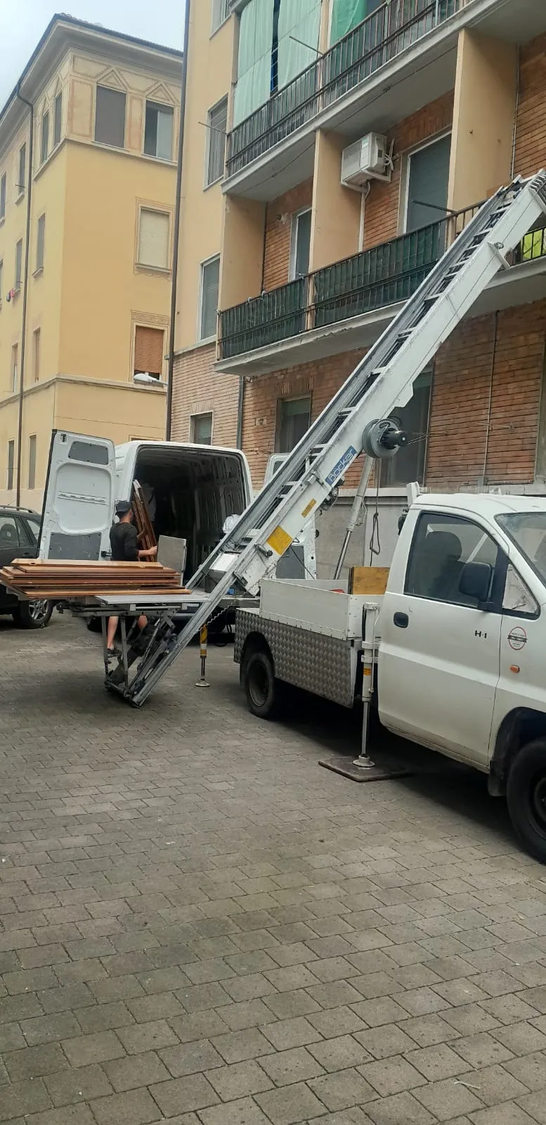 Milano Sgomberi – Servizi Completi di Sgombero e Smaltimento a Milano